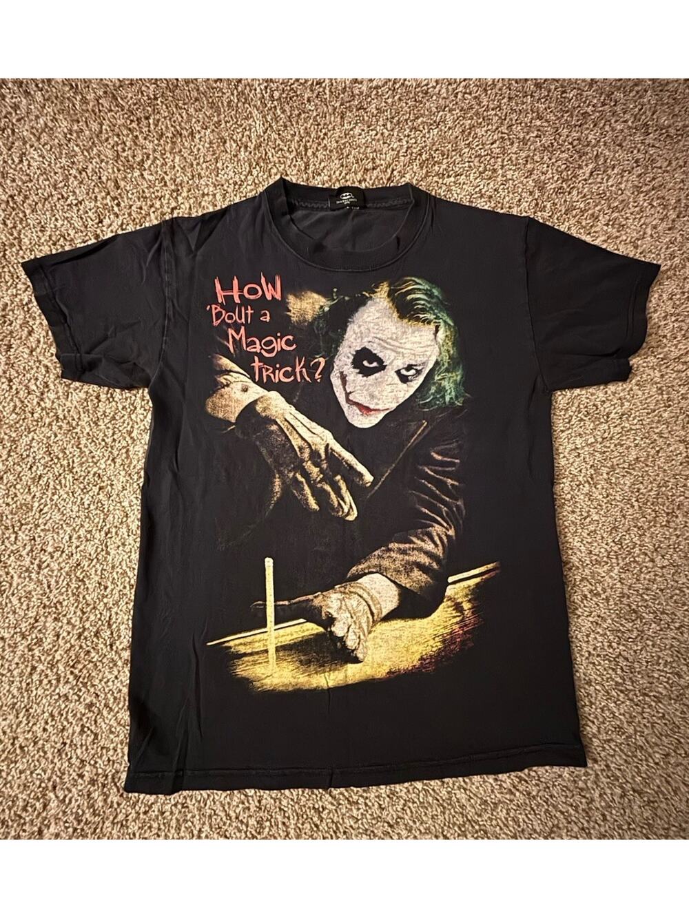 Vintage 2008 Batman the Dark Knight How Bout A Magic Trick? Size Small T-shirt